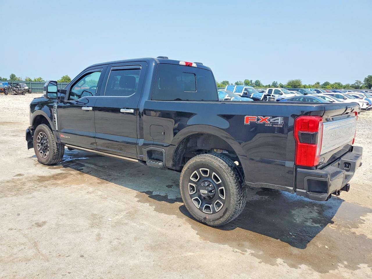 2024 Ford F250 Super Duty - zdjęcie 2