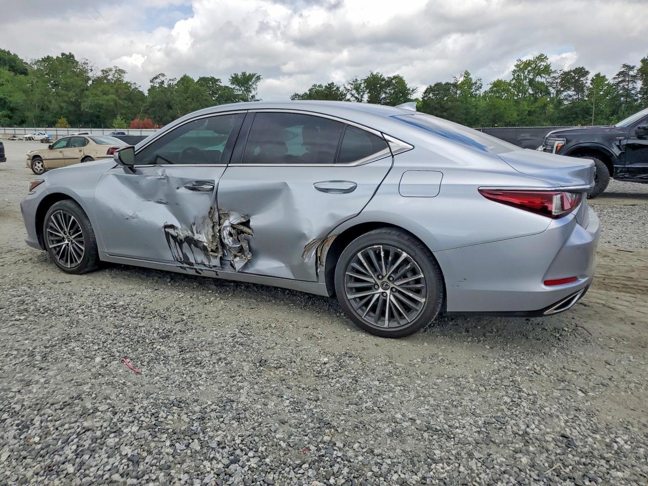 2022 Lexus Es 350 Base - zdjęcie 2