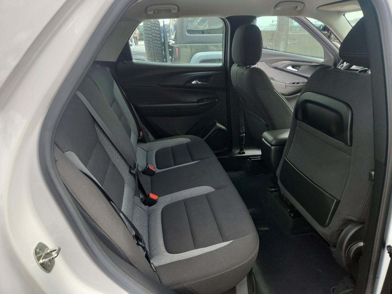 2023 Chevrolet Trailblazer Ls - zdjęcie 11