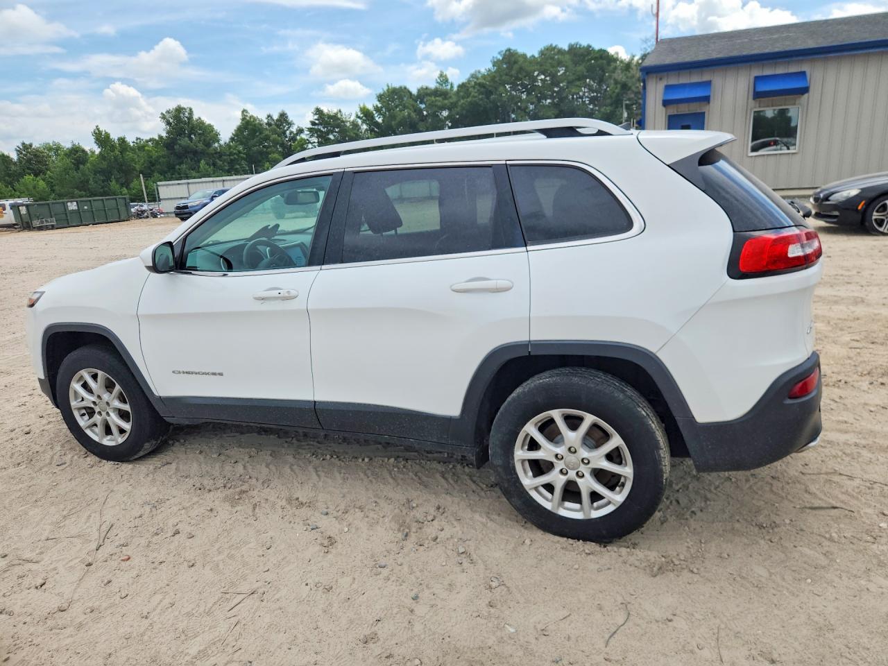 2018 Jeep Cherokee Latitude Plus - zdjęcie 2