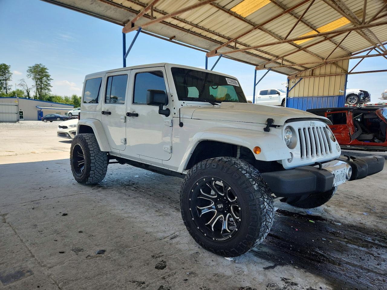 2017 Jeep Wrangler Unlimited Sahara - zdjęcie 4