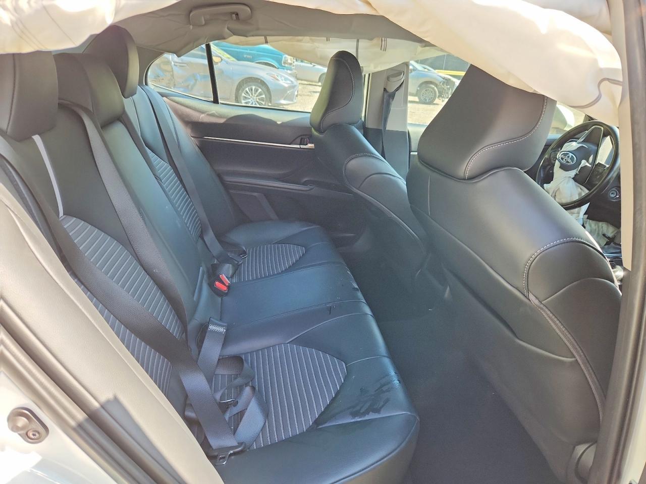 2020 Toyota Camry Se - zdjęcie 10