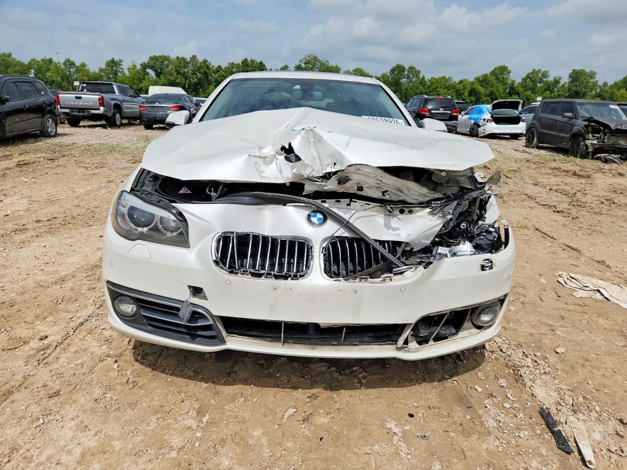 2015 BMW 528 I - zdjęcie 5
