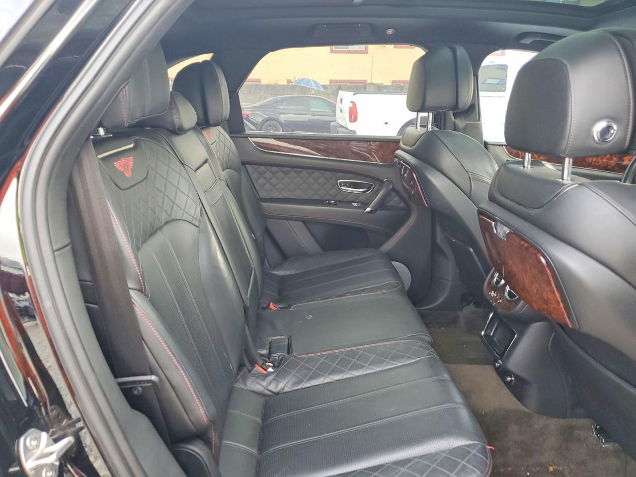 2017 Bentley Bentayga - zdjęcie 11