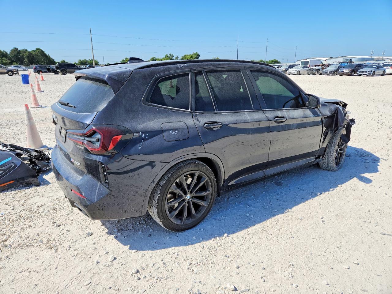 2022 BMW X3 M40I - zdjęcie 3