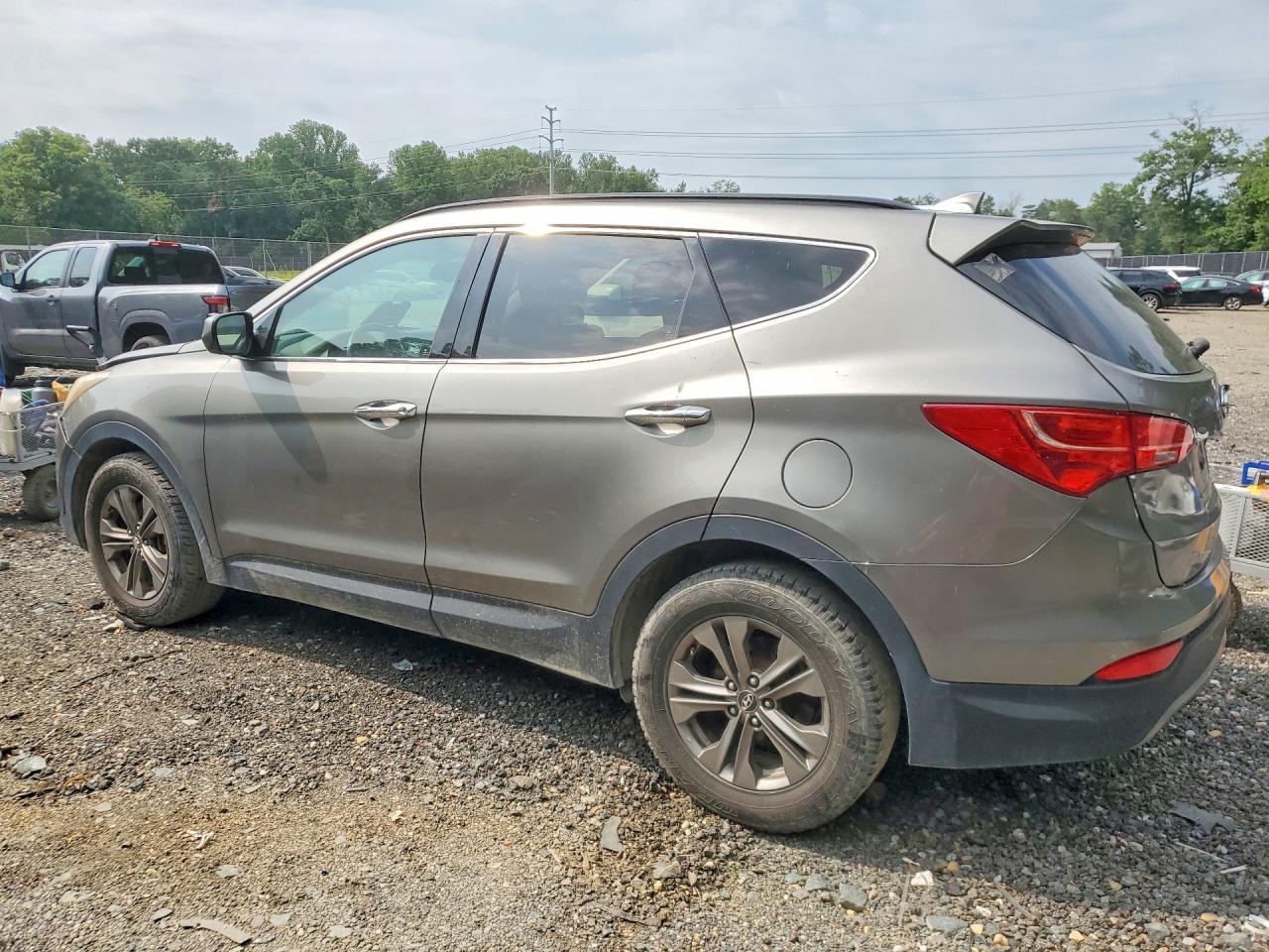 2013 Hyundai Santa Fe Sport 2.4L - zdjęcie 2