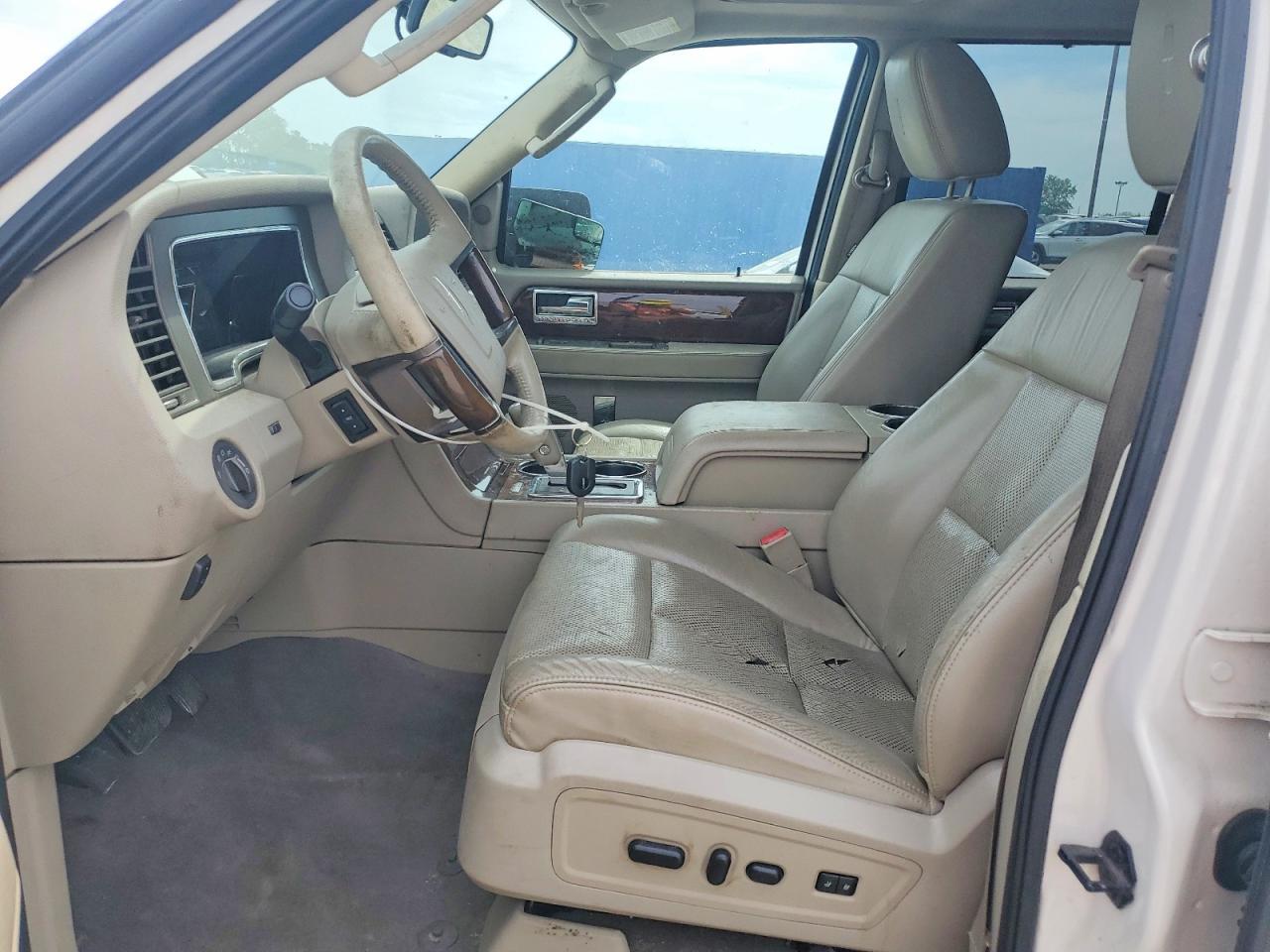 2013 Lincoln Navigator - zdjęcie 7
