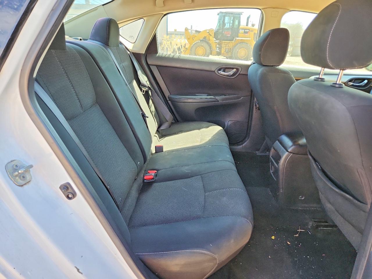 2018 Nissan Sentra S - zdjęcie 10