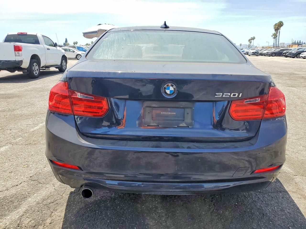 2014 BMW 320 I - zdjęcie 6