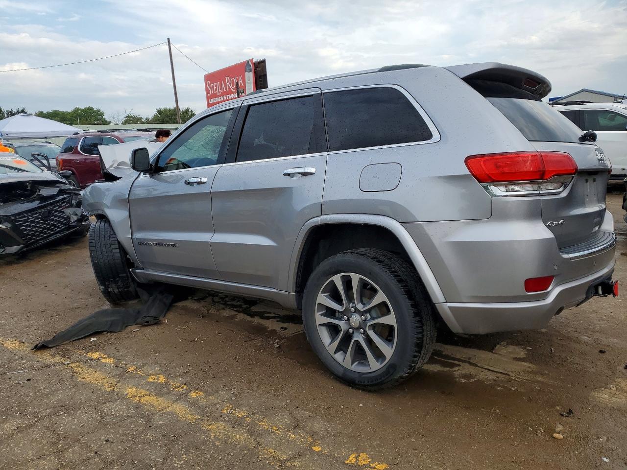 2018 Jeep Grand Cherokee Overland - zdjęcie 2