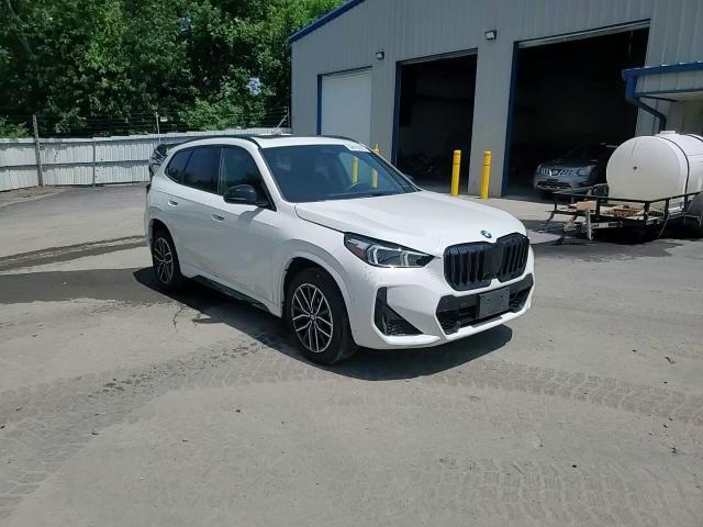 2023 BMW X1 xDrive28I - zdjęcie 13