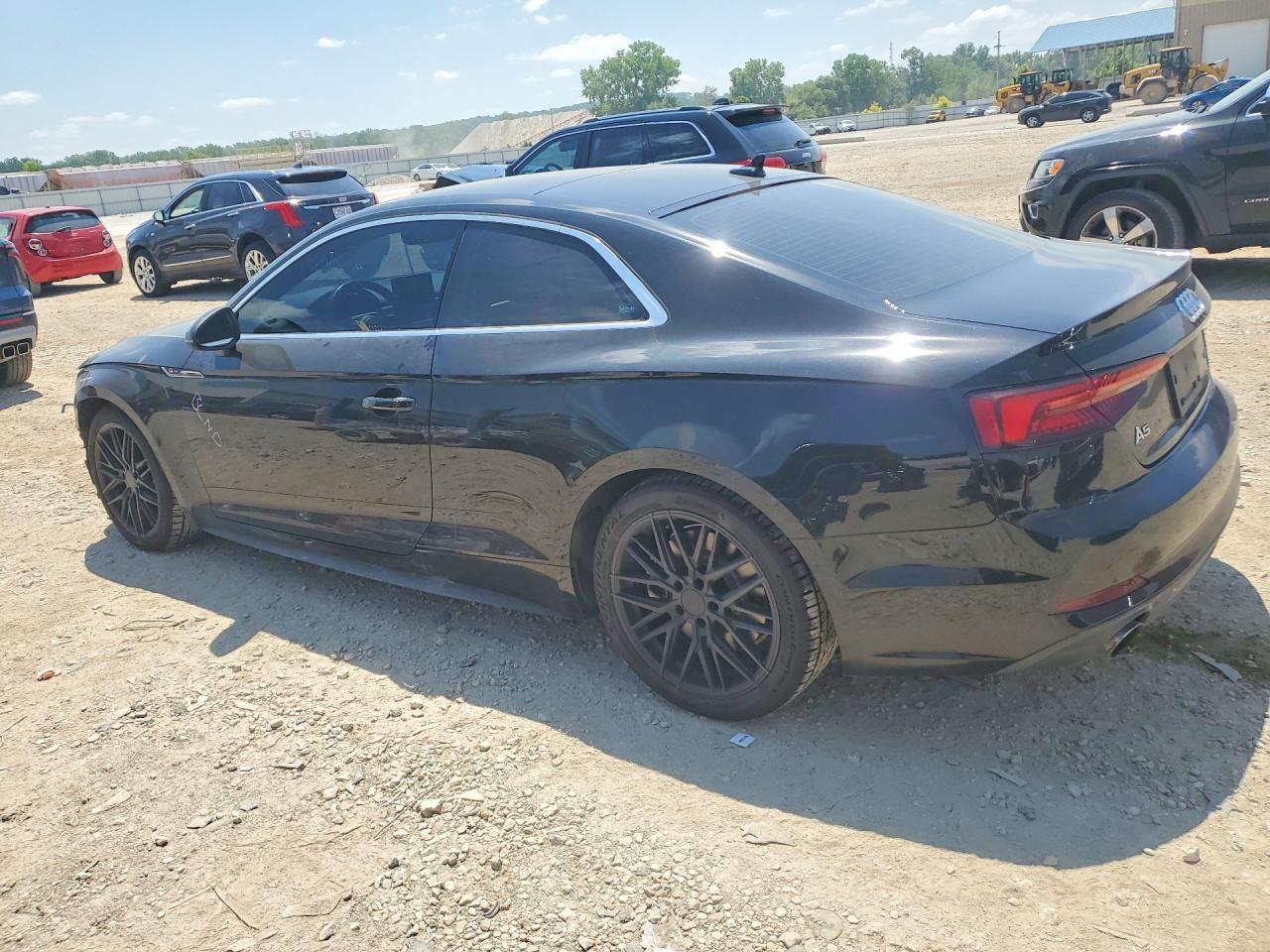 2019 Audi A5 Premium - zdjęcie 2