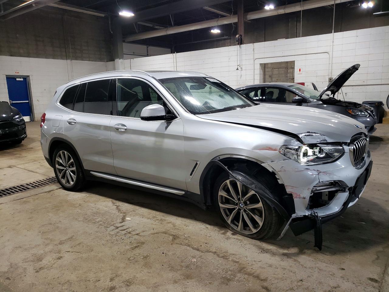 2019 BMW X3 xDrive30I - zdjęcie 4