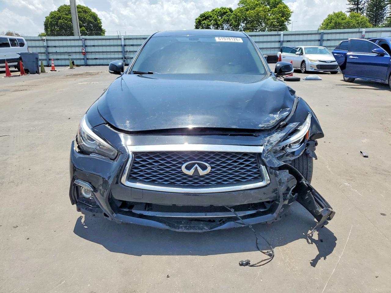 2019 Infiniti Q50 3.0T Luxe - zdjęcie 5