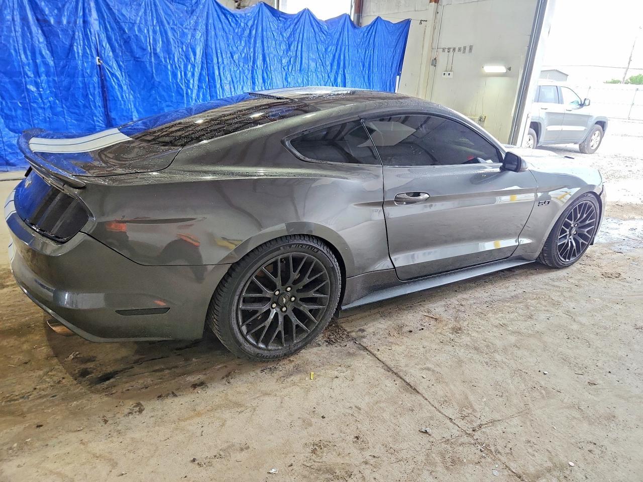 2016 Ford Mustang Gt - zdjęcie 3