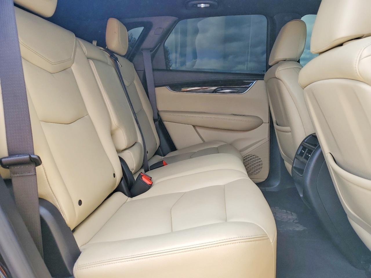 2017 Cadillac Xt5 - zdjęcie 11