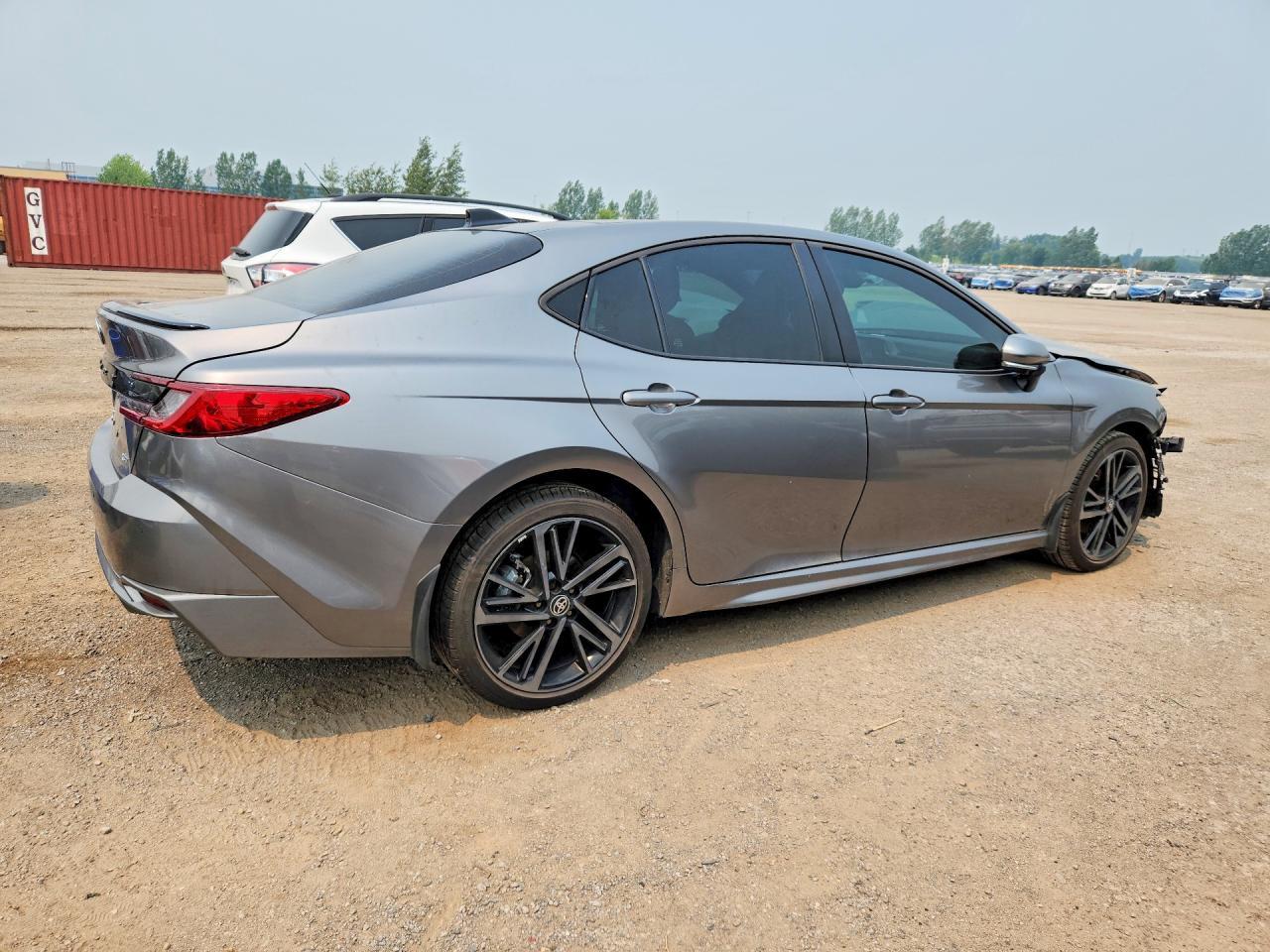 2025 Toyota Camry Xse - zdjęcie 3