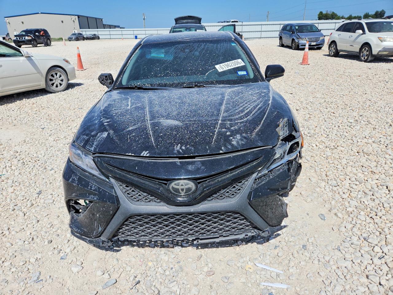 2020 Toyota Camry Se - zdjęcie 5