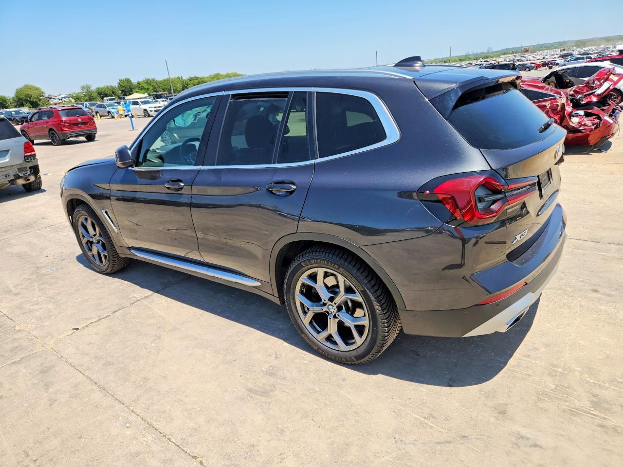 2022 BMW X3 xDrive30I - zdjęcie 2