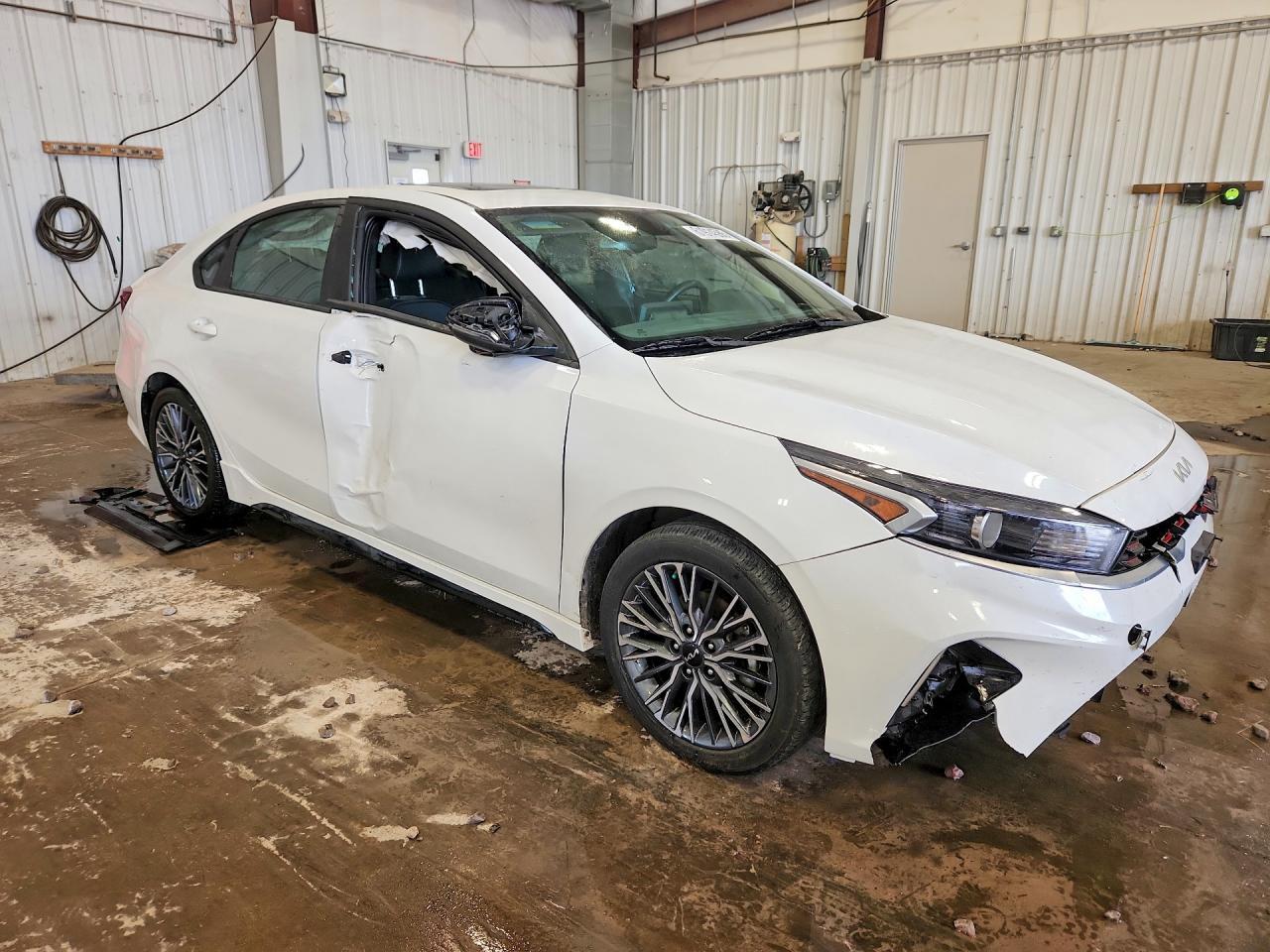 2024 Kia Forte Gt Line - zdjęcie 4