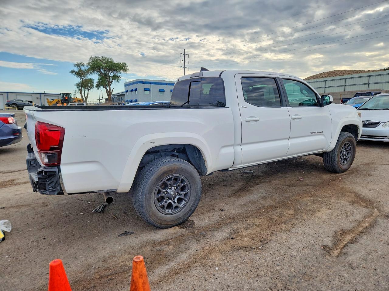 2018 Toyota Tacoma Sr5 V6 - zdjęcie 3