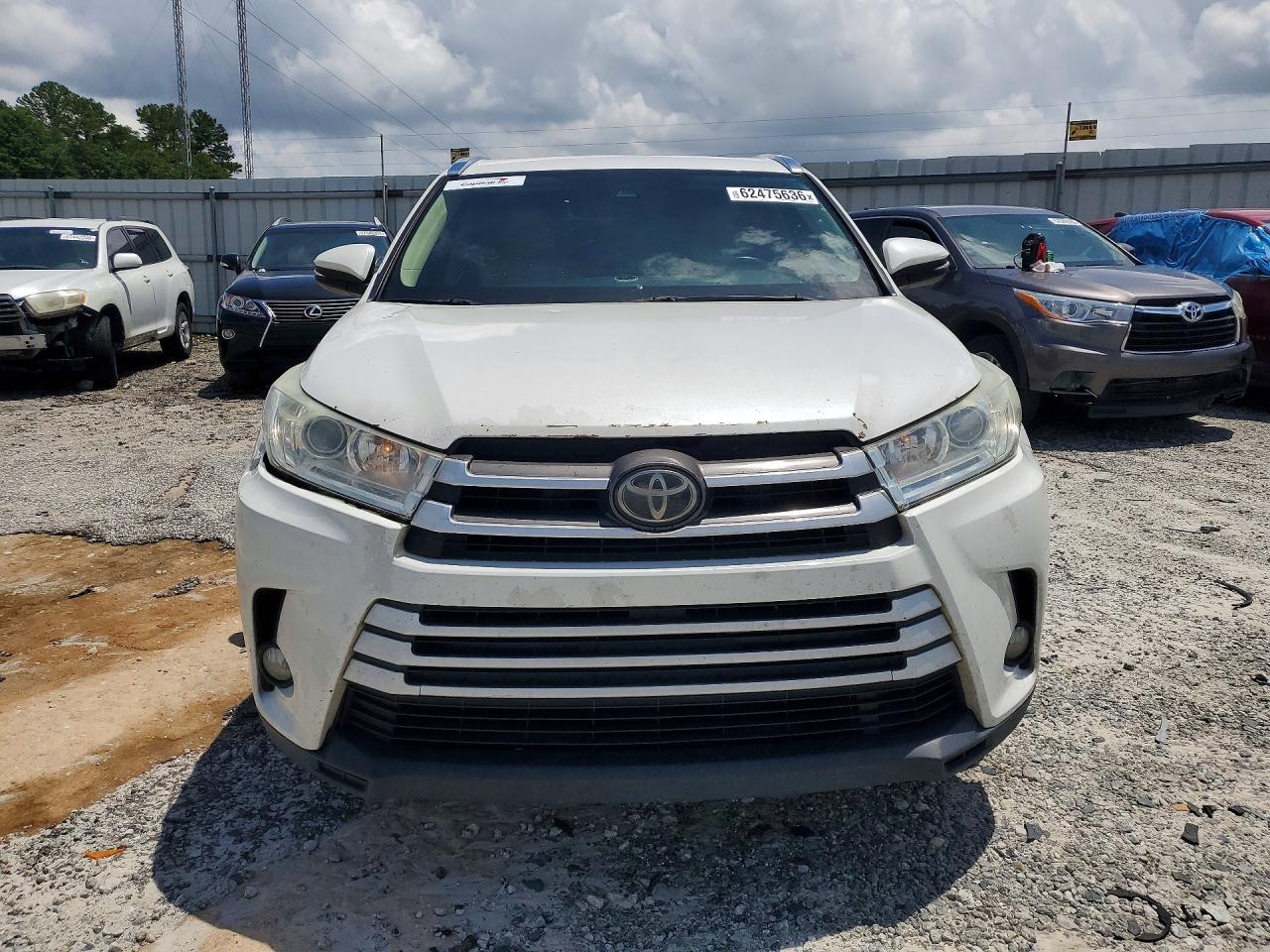 2017 Toyota Highlander Xle - zdjęcie 5