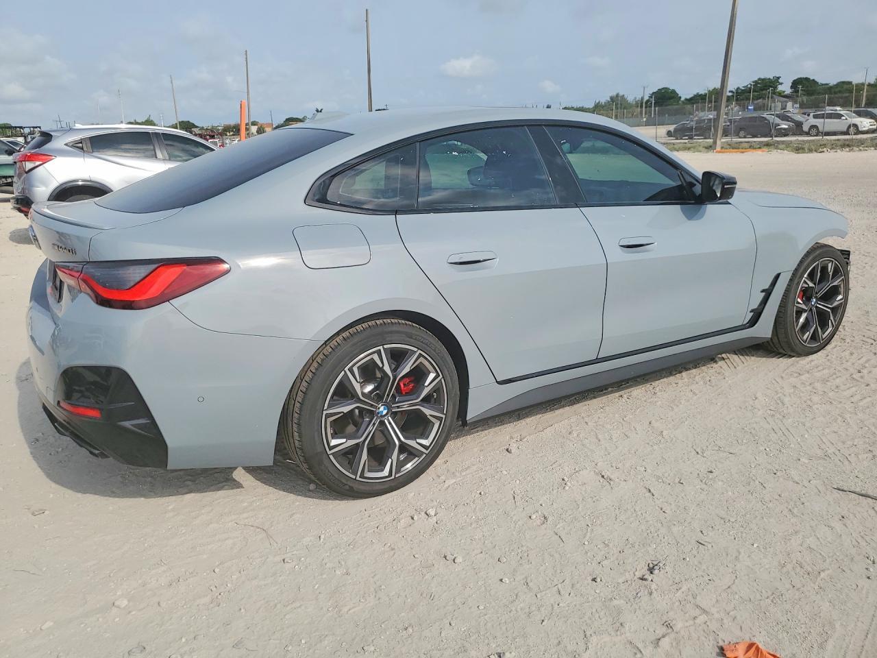 2022 BMW Seria 4 M440i - zdjęcie 3