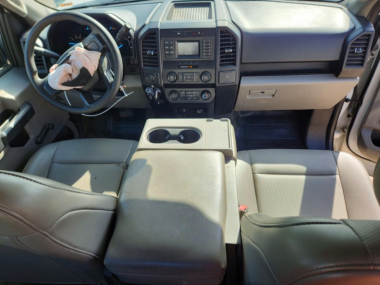 2019 Ford F150 Super Cab - zdjęcie 8