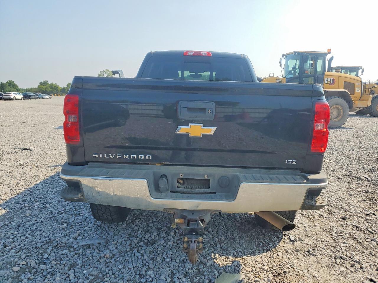 2015 Chevrolet Silverado - zdjęcie 6