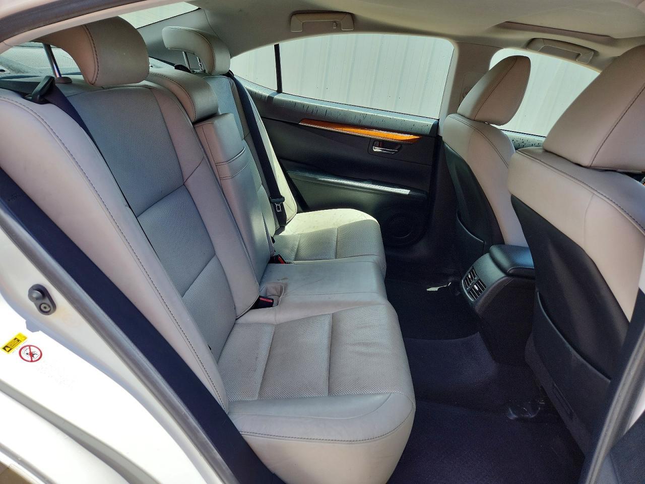2014 Lexus Es 300H - zdjęcie 10