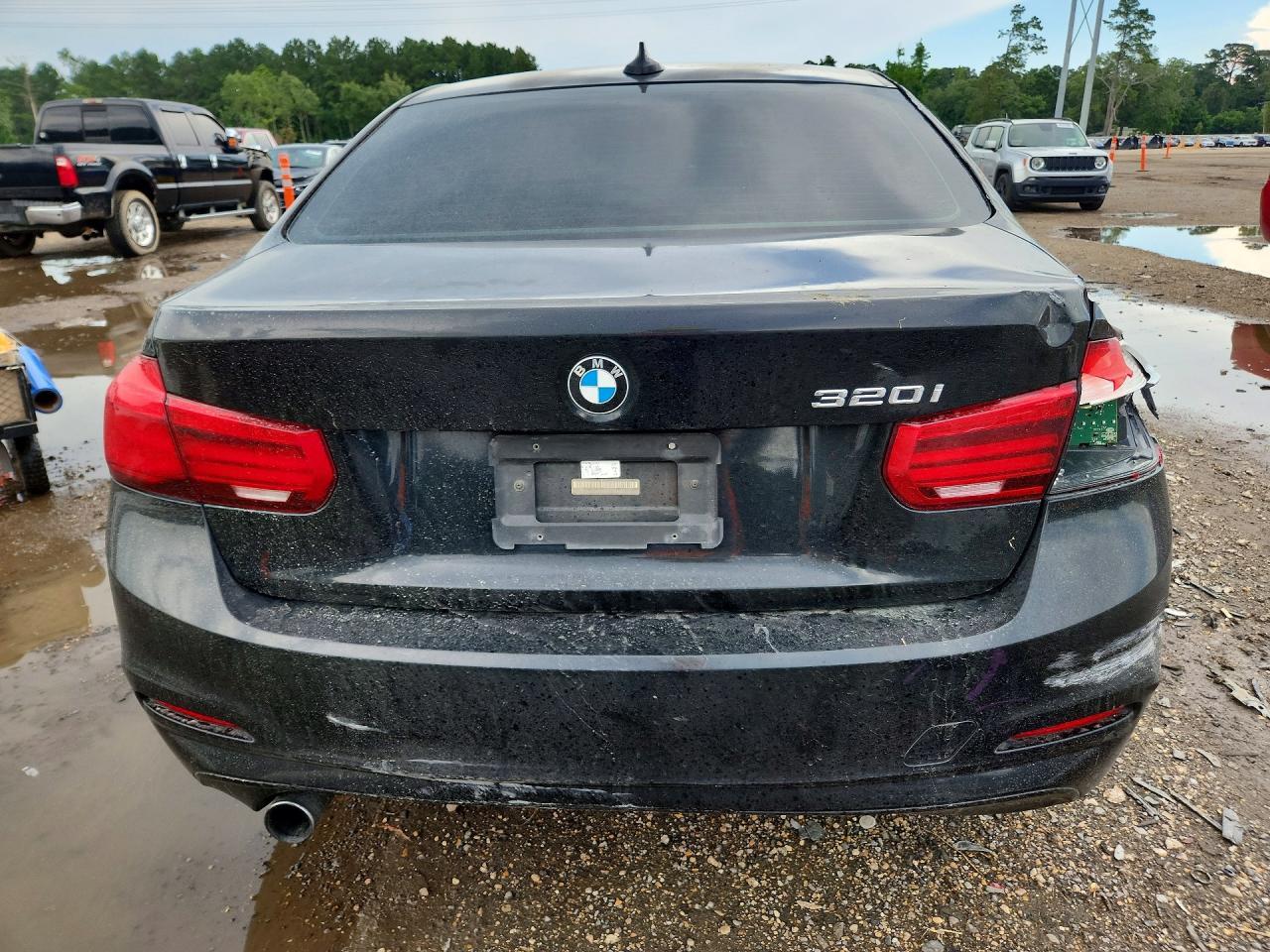 2016 BMW 320 I - zdjęcie 6