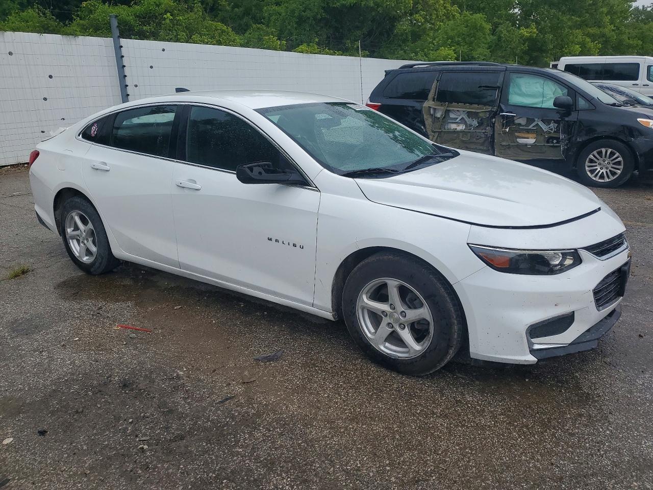 2016 Chevrolet Malibu Ls - zdjęcie 4