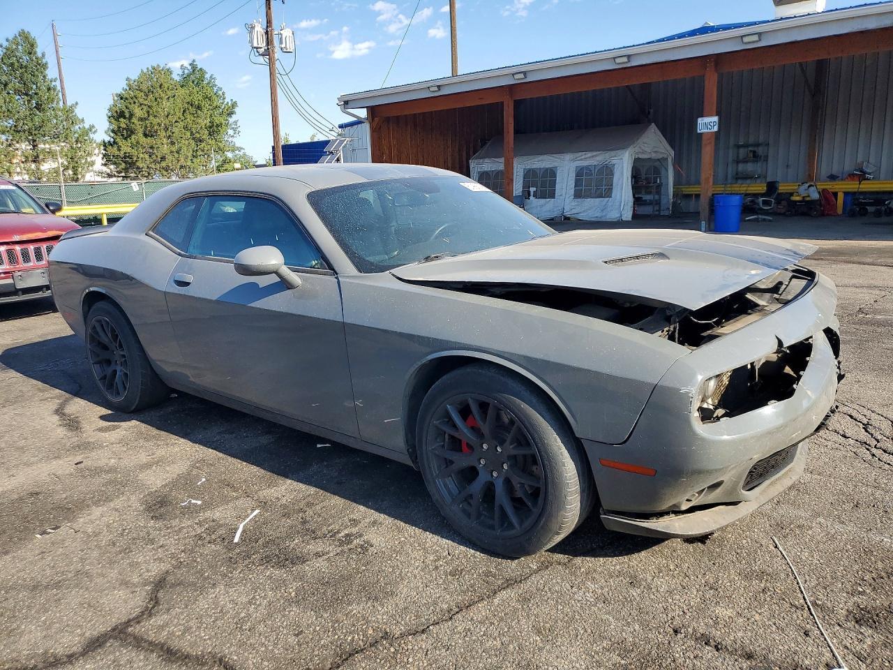 2017 Dodge Challenger Sxt - zdjęcie 4