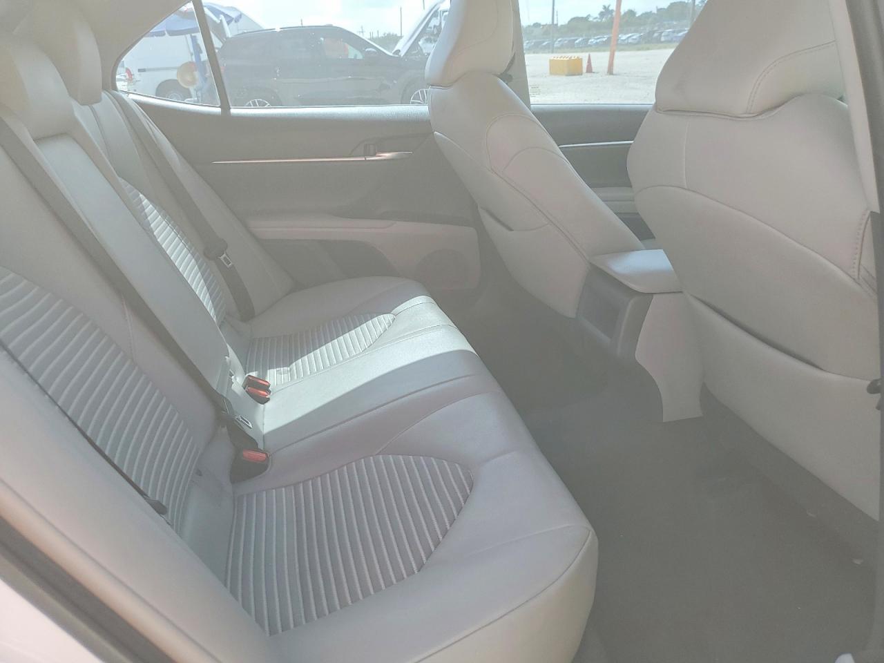 2018 Toyota Camry Se - zdjęcie 10