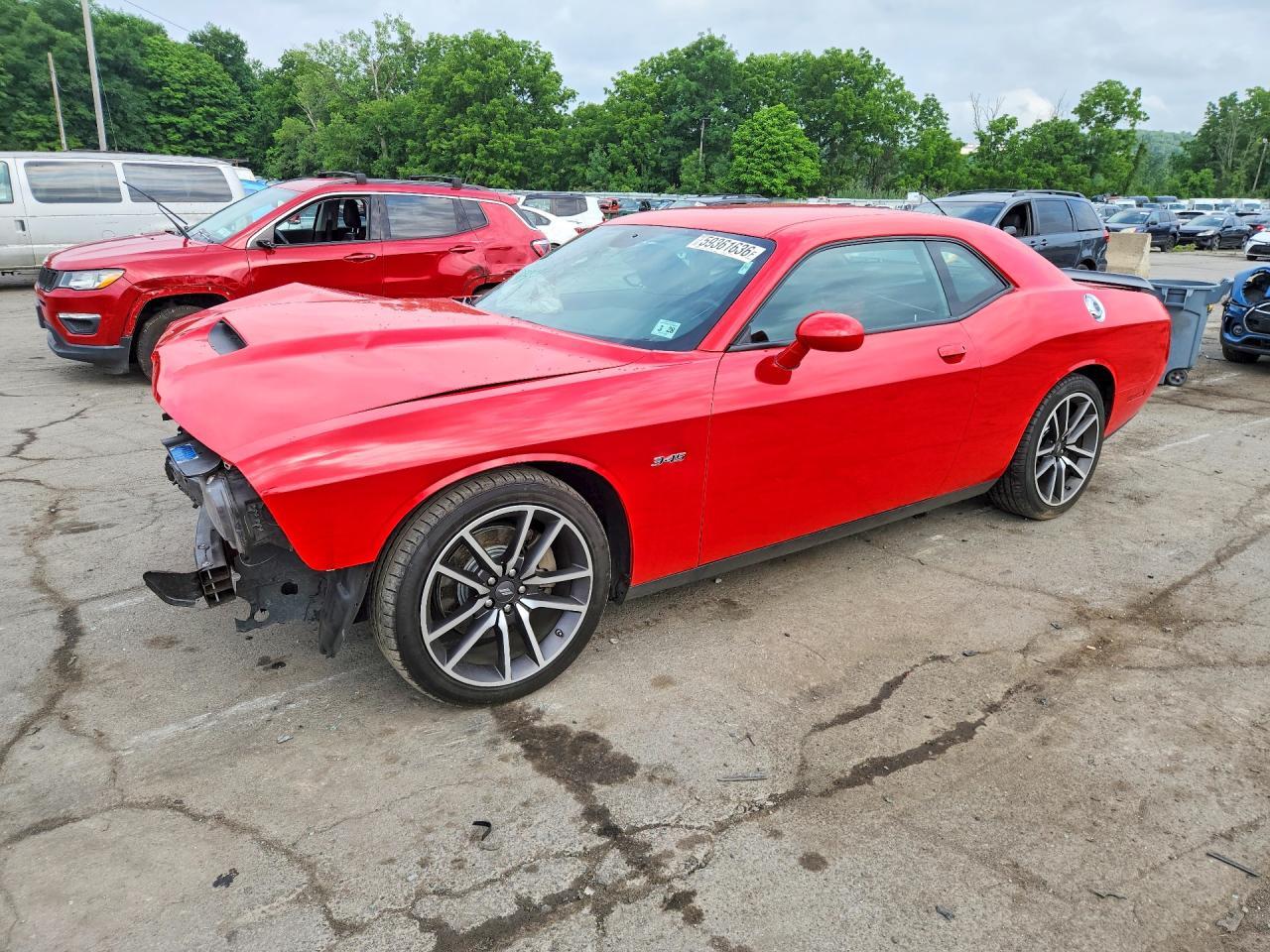 2023 Dodge Challenger R/T - zdjęcie główne