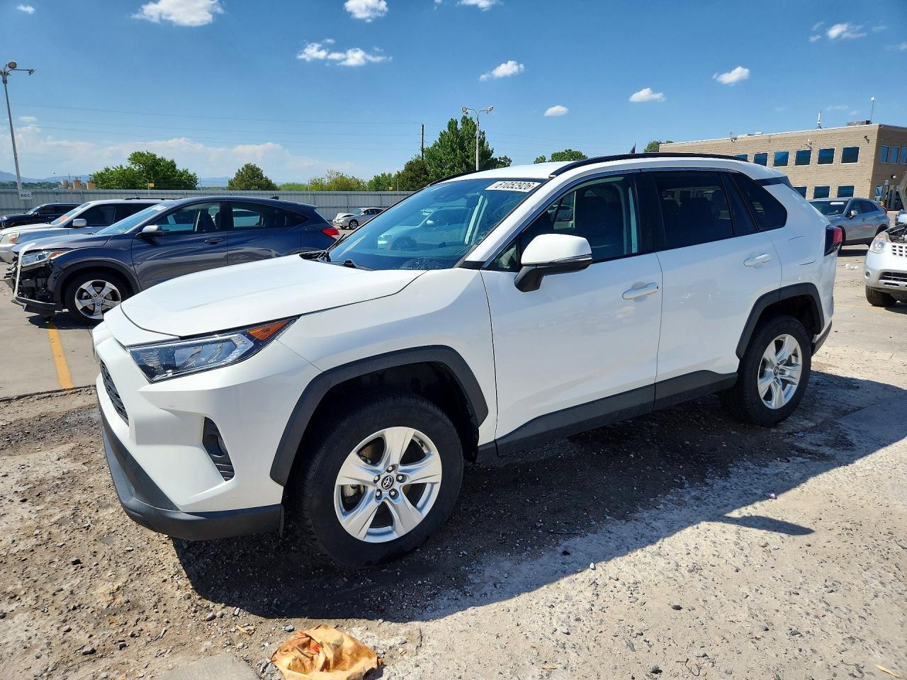 2021 Toyota Rav4 Xle - zdjęcie główne