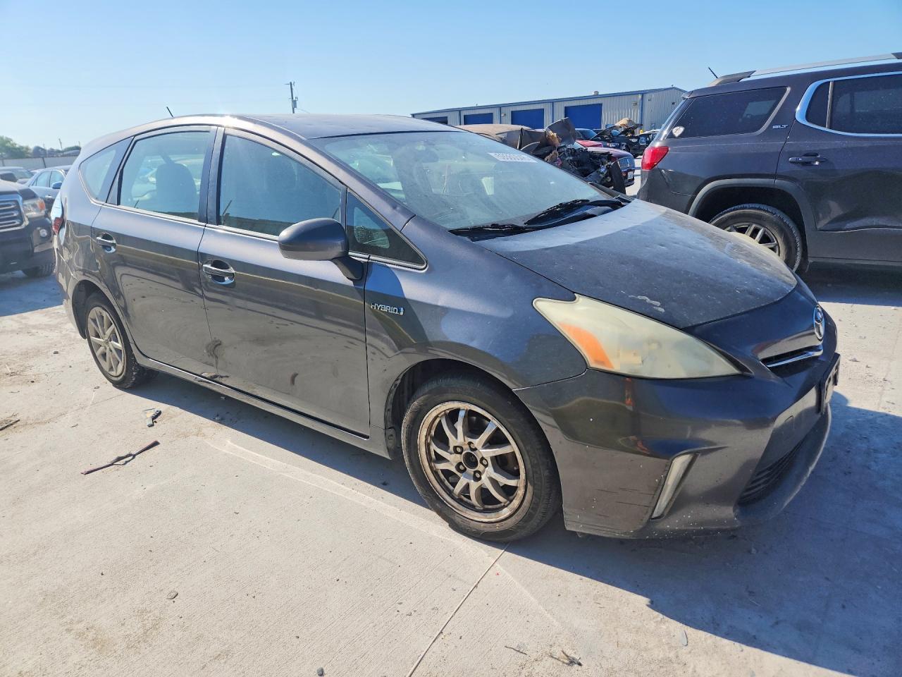 2014 Toyota Prius V Two - zdjęcie 4