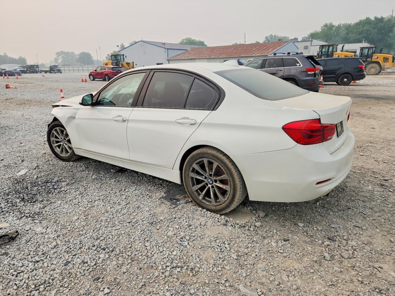 2018 BMW 320 I - zdjęcie 2