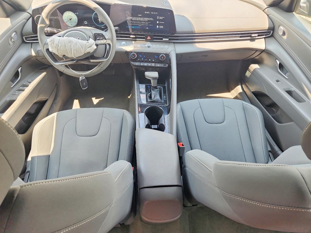 2023 Hyundai Elantra Sel - zdjęcie 8