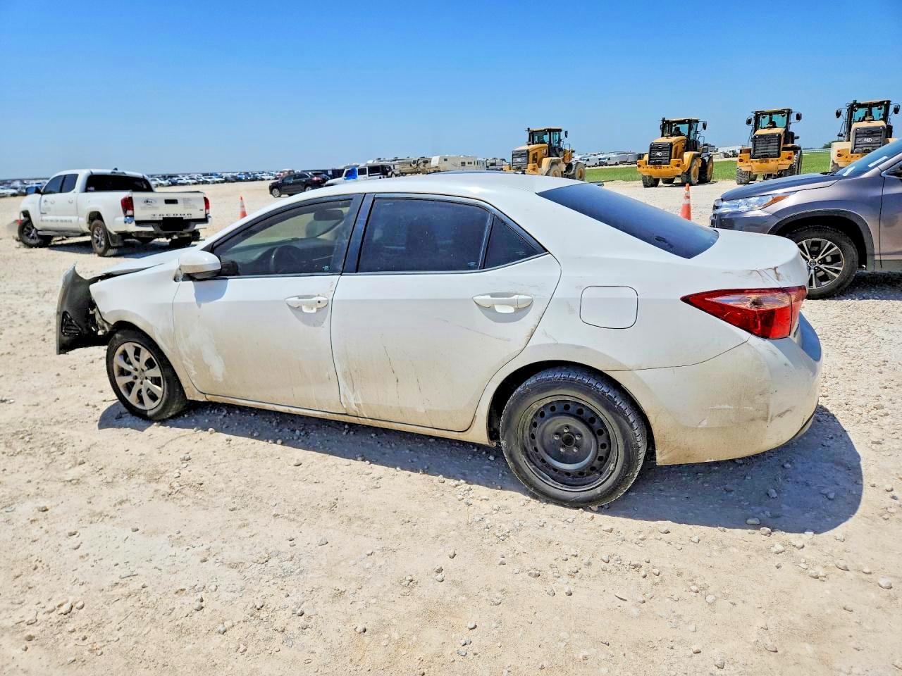 2017 Toyota Corolla Le - zdjęcie 2