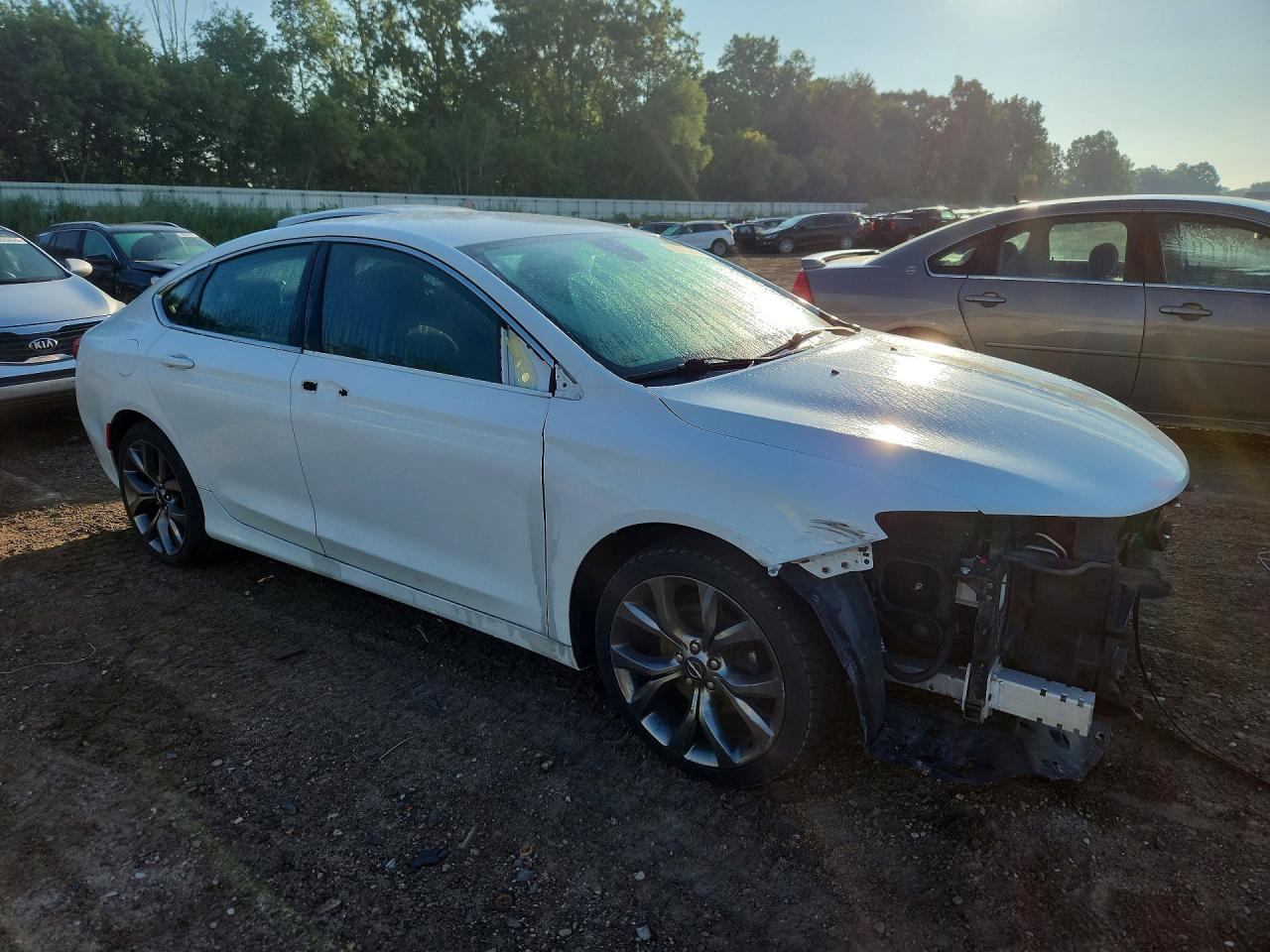 2015 Chrysler 200 Lx - zdjęcie 4