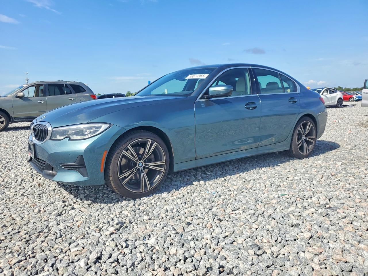 2021 BMW 330I - zdjęcie główne