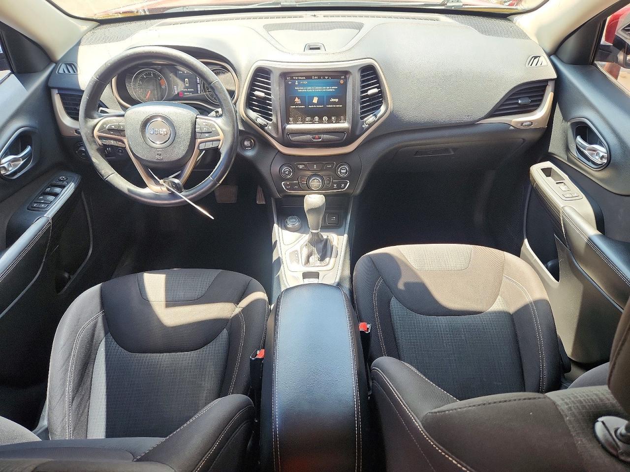2016 Jeep Cherokee Latitude - zdjęcie 8