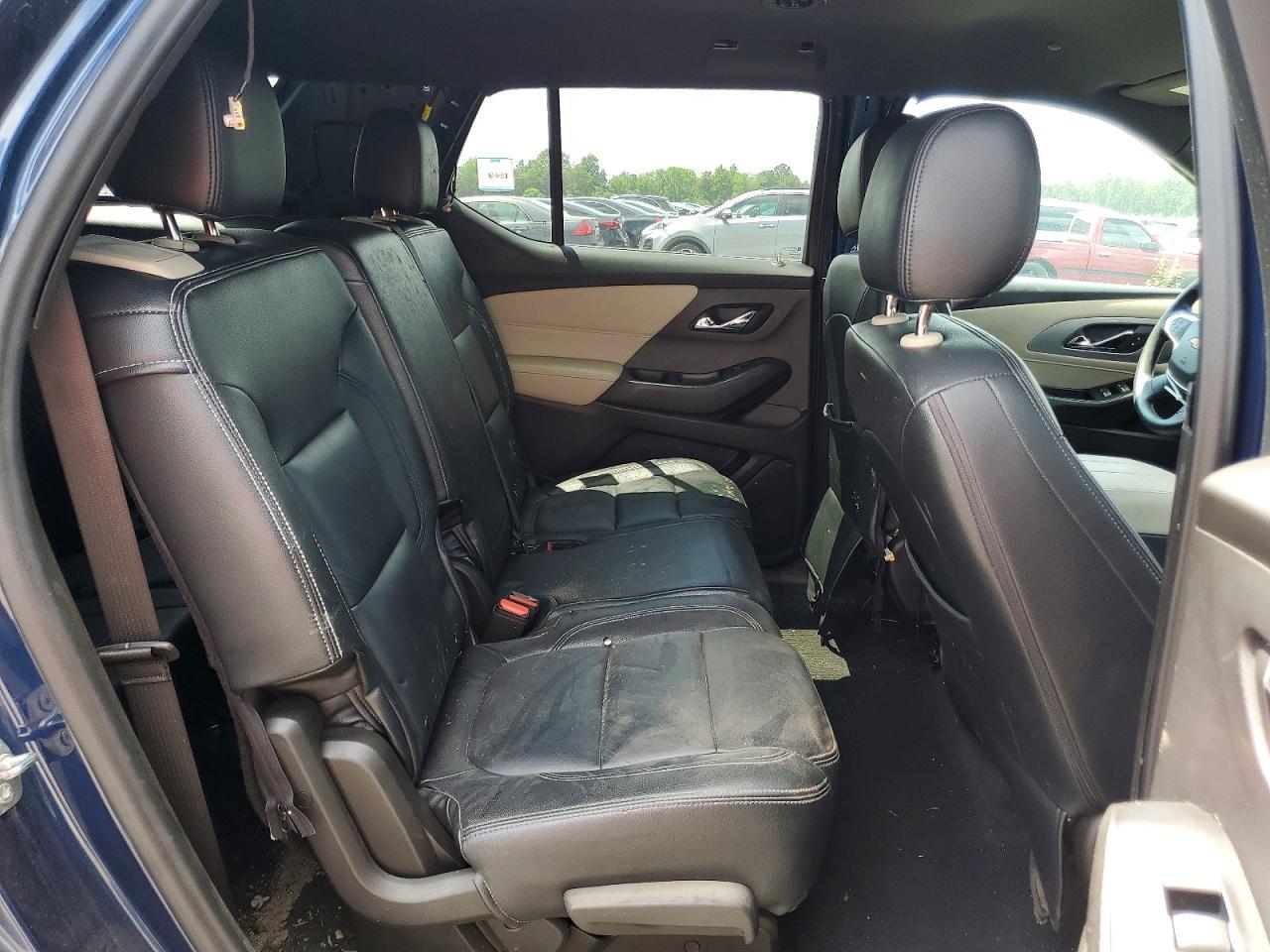 2022 Chevrolet Traverse Ls - zdjęcie 11