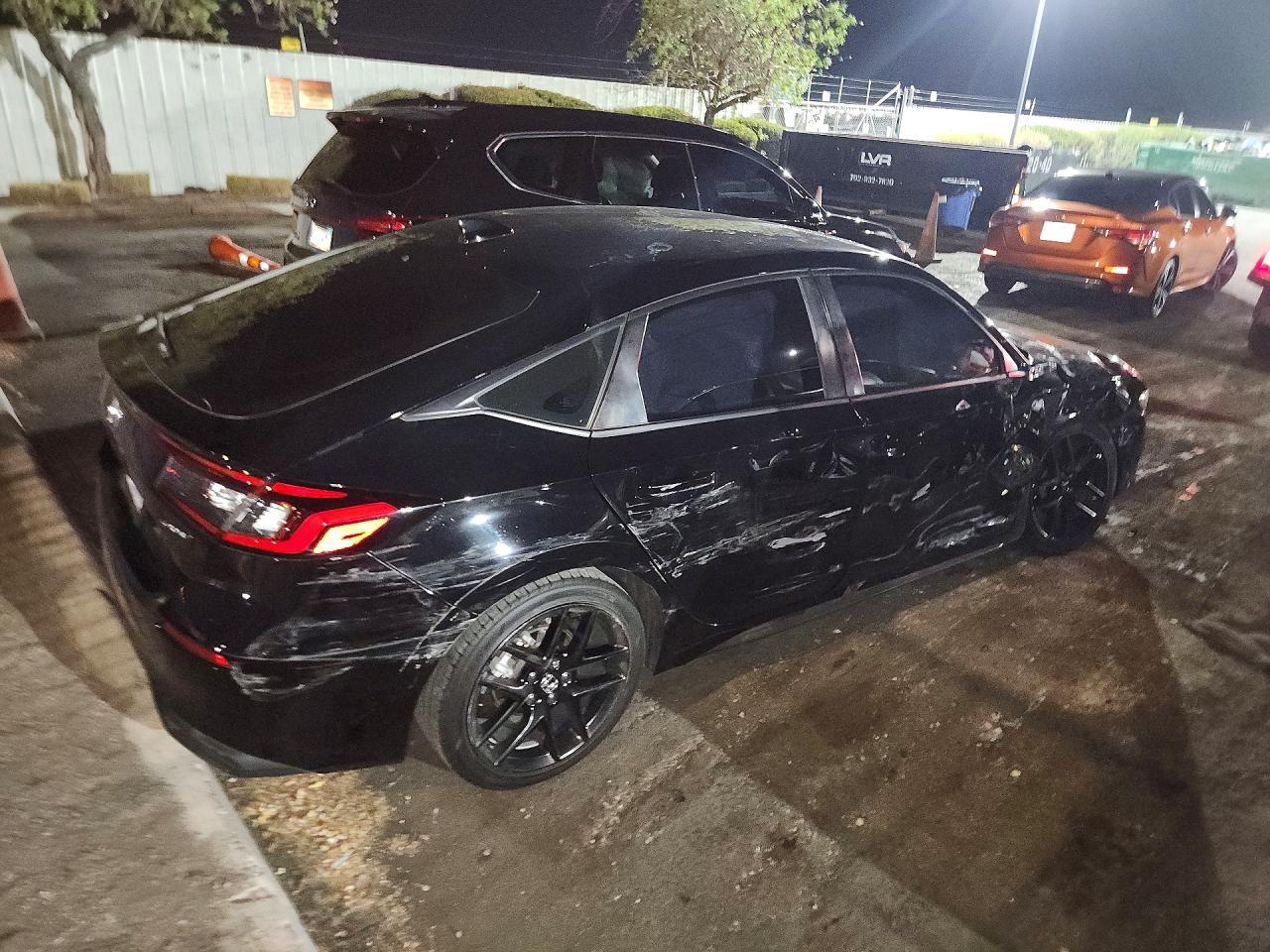 2023 Honda Civic Sport - zdjęcie 3