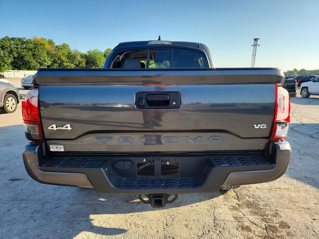 2020 Toyota Tacoma Sr V6 - zdjęcie 11