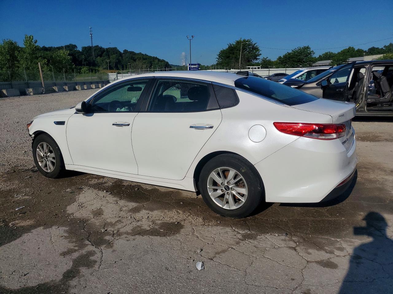 2016 Kia Optima Lx - zdjęcie 2