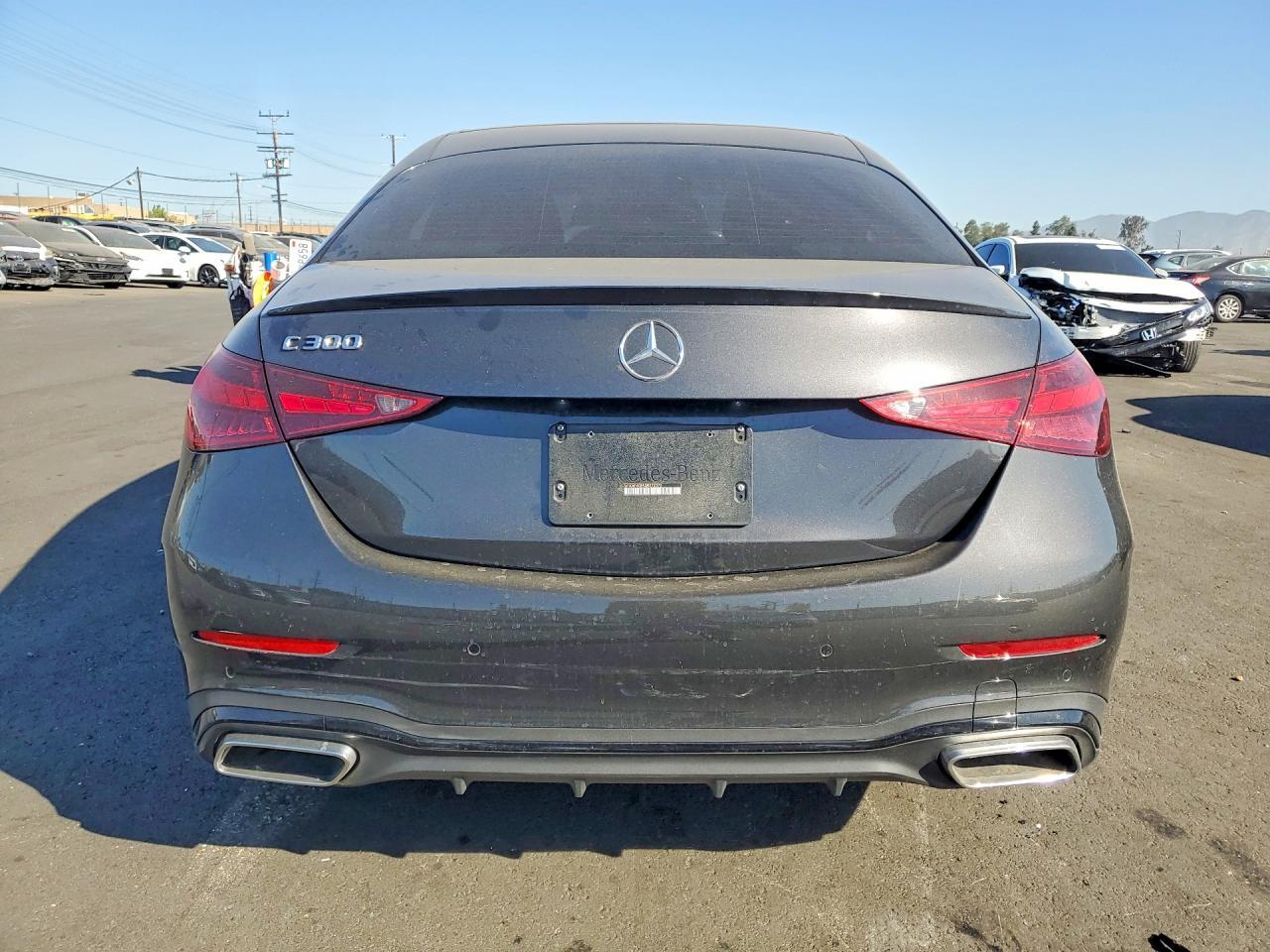 2025 Mercedes-Benz C 300 - zdjęcie 6