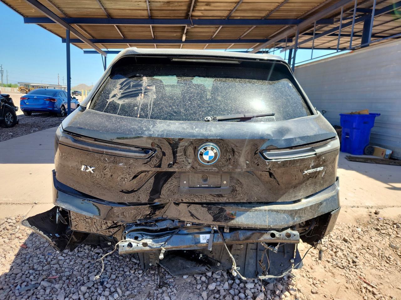2025 BMW Ix xDrive50 - zdjęcie 6