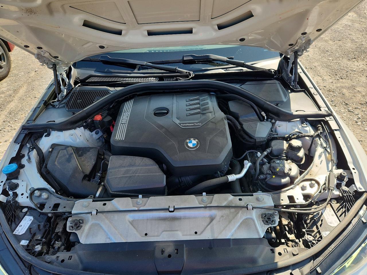 2023 BMW Seria 3 330i - zdjęcie 11